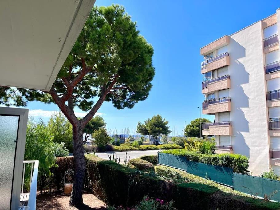 Parking + Piscine, Tout Confort, Proche Aeroport & Mer Saint-Laurent-du-Var Luaran gambar