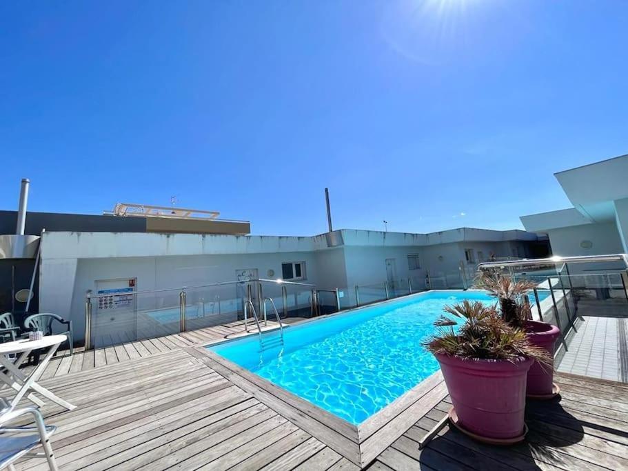 Parking + Piscine, Tout Confort, Proche Aeroport & Mer Saint-Laurent-du-Var Luaran gambar